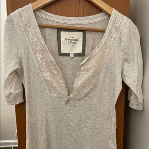Abercrombie t-shirt